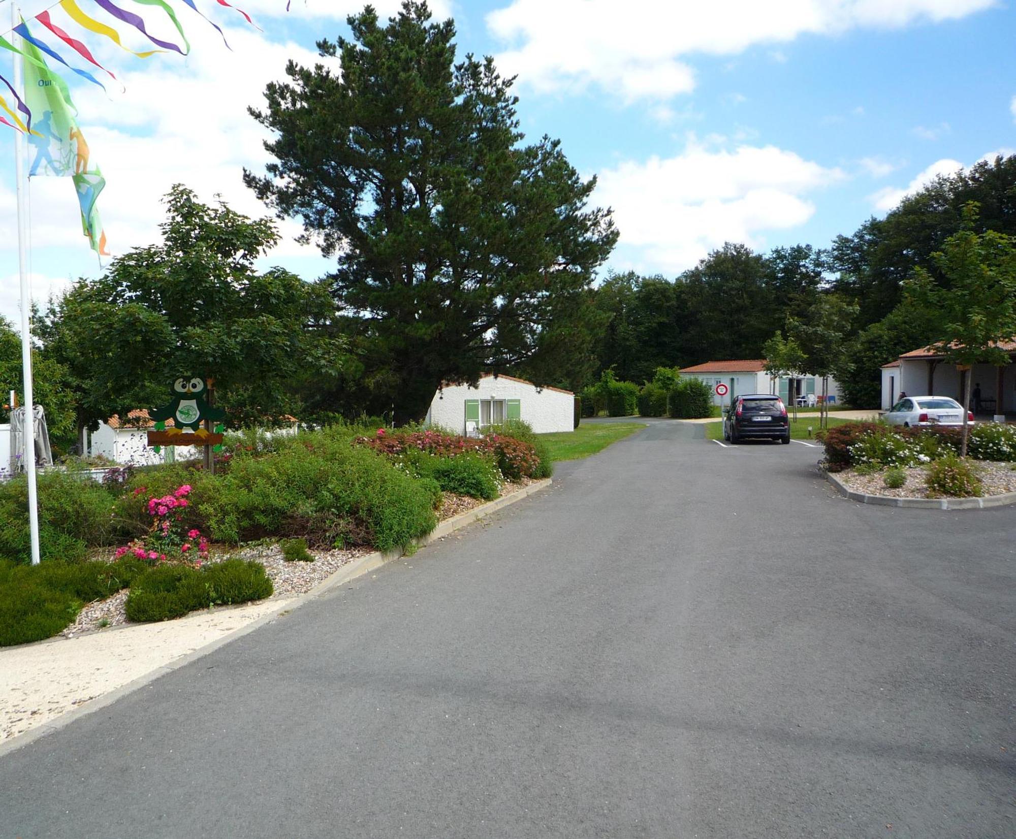 Village Vacances De Chantonnay Exterior photo