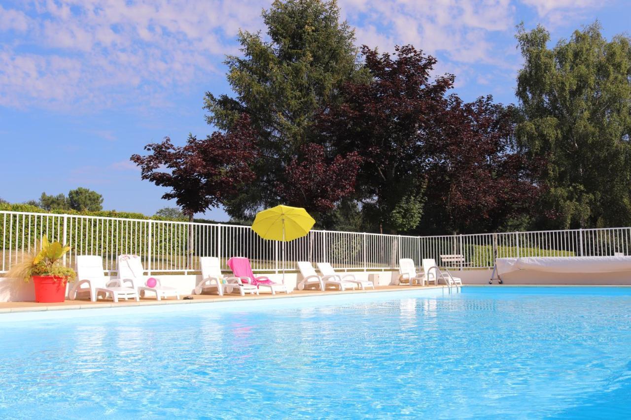 Village Vacances De Chantonnay Exterior photo