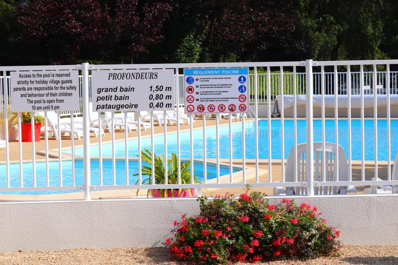 Village Vacances De Chantonnay Exterior photo